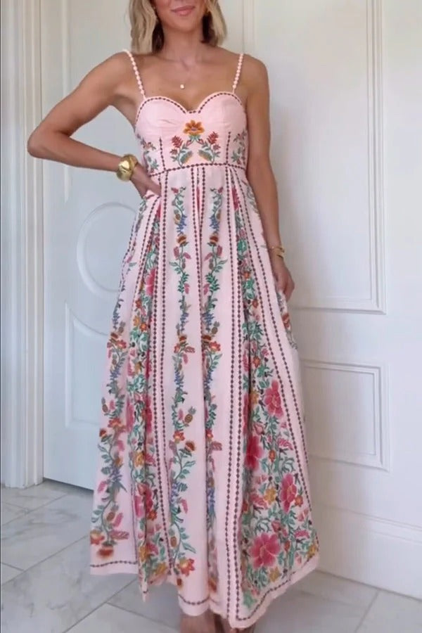 Flora Éclat – Maxi Dress with Sweetheart Neckline