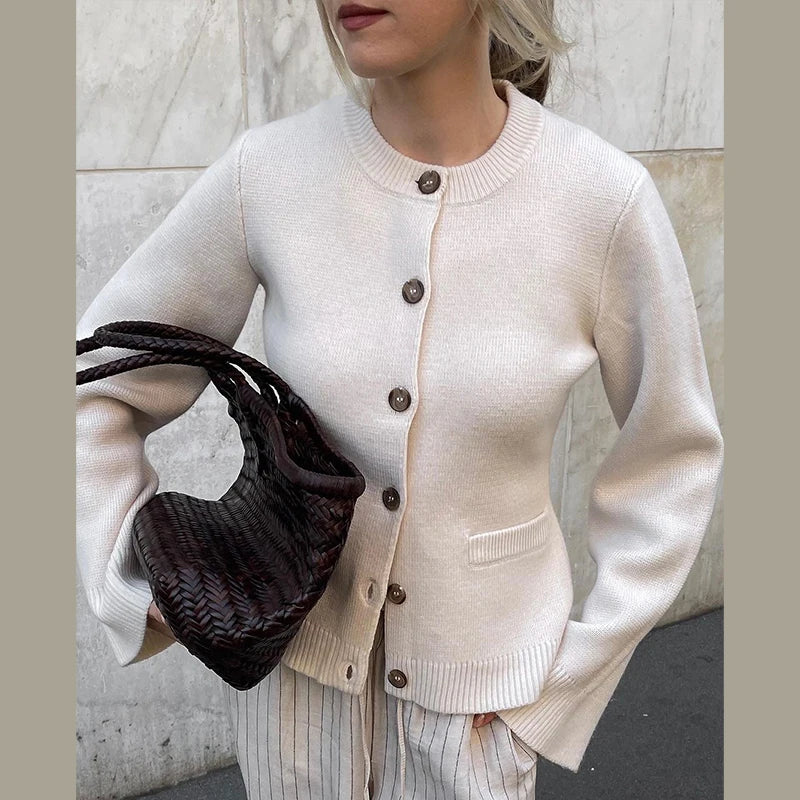 Thalisse | Cozy Button-Up Knit Cardigan